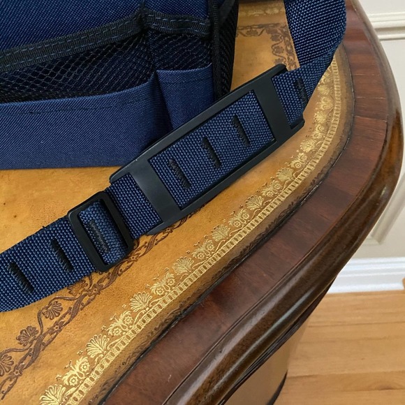 NWOT Bull Bear Wine Cheese Navy Tote - Picture 5 of 8